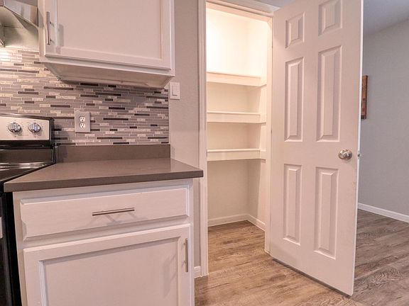 4th image of 2221 Bowie Dr #14