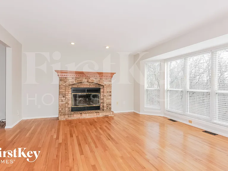 1108 Richland Meadows Dr — Photo 3