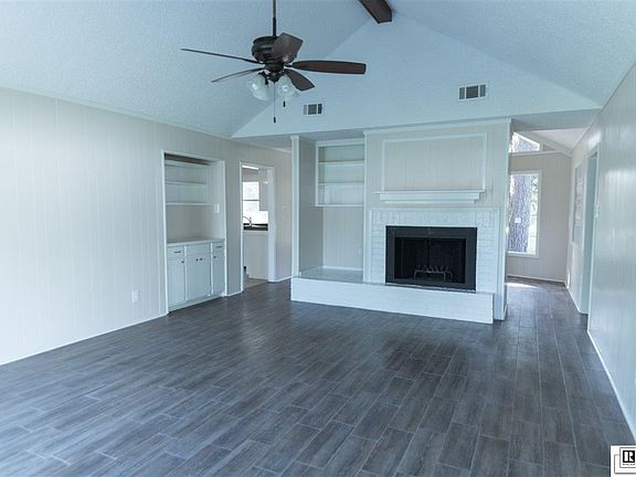 4th image of 210 Lakewood Dr