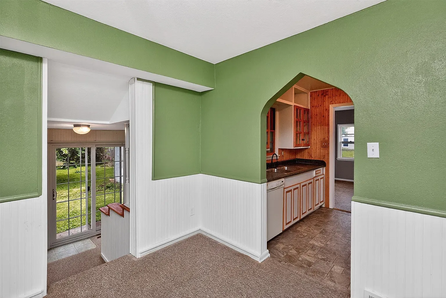 2 bed, 1028 sqft, $1,200 — Photo 4