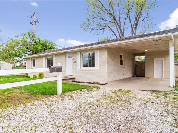 304 E Poplar St, Boonville, IN 47601