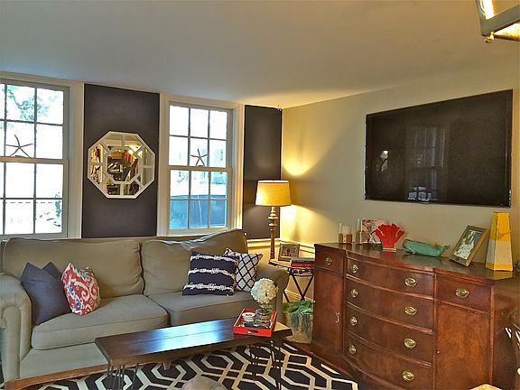 Sitting Area