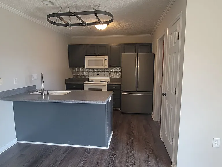 24 Cone Ct — Photo 3