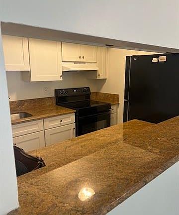 4th image of 4325 Loire Dr APT D