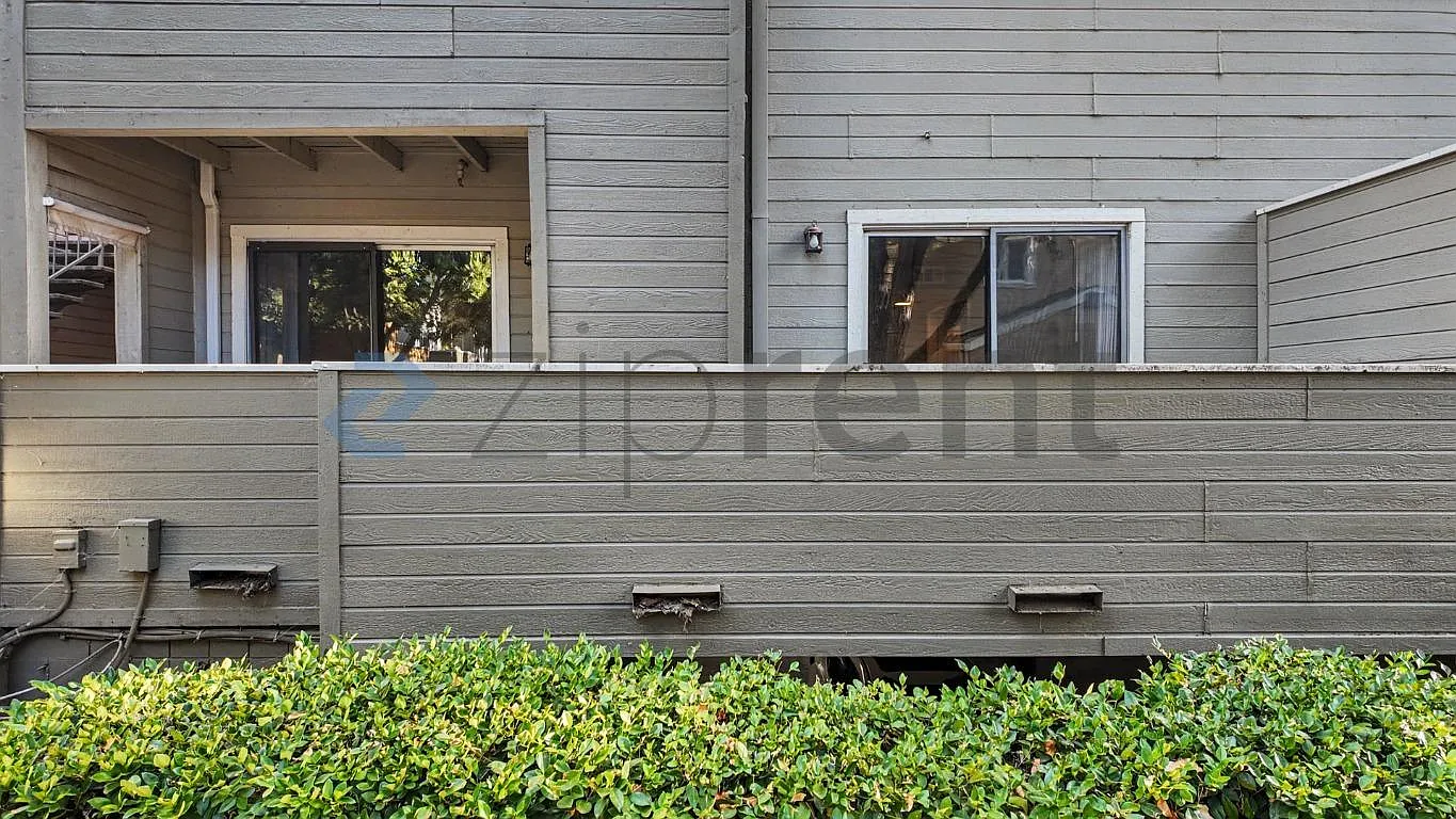 1 bed, 688 sqft, $1,700 — Photo 3