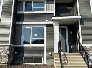 356 S Waterford Blvd, Chestermere, AB T1X 2M9