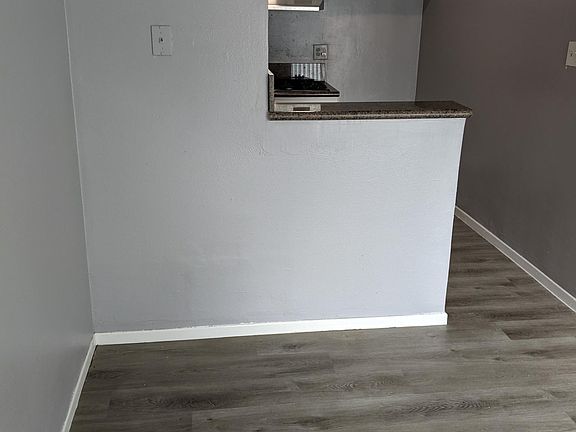 5th image of 1827 W Sallie Ln APT 2