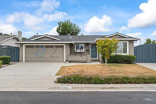 6225 Hokett Way Photo 1