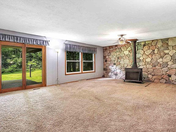 5th image of 30437 N Meadowbrook Ln