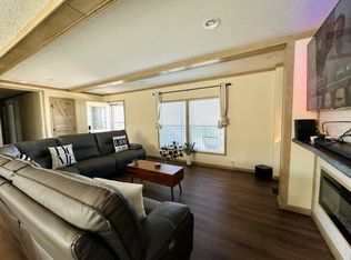 Fleetwood 6 Duck River Estates Plan, Duck River Estates, Columbia, TN 38401