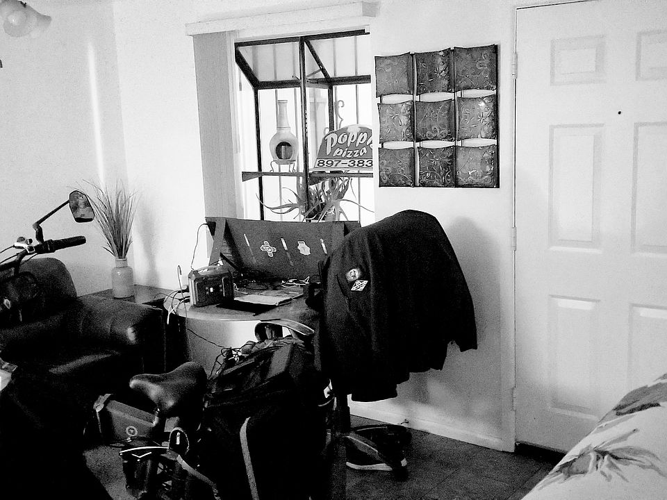 1st image of 6089 McKinney Dr NE