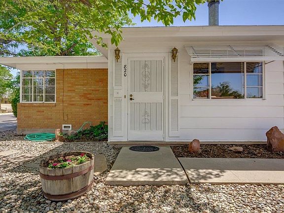 4th image of 820 Laguayra Dr NE