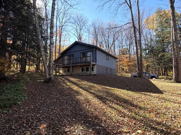 7 Shady Lane, Dover, VT 05356