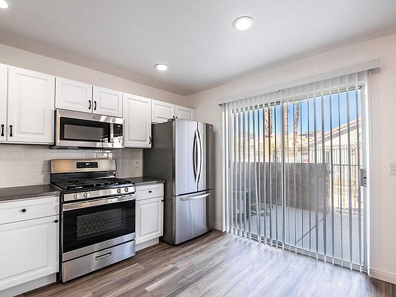 2nd image of 3280 Cheyenne Gardens Way