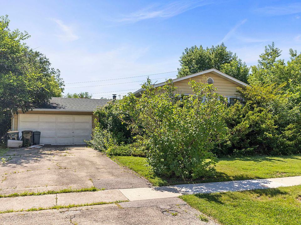 1st image of 6104 Tyler Dr