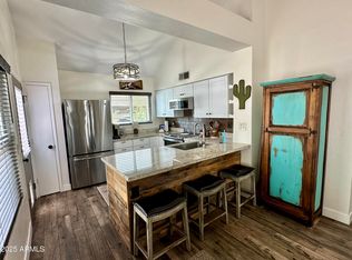 2117 W Rose Garden Ln, Phoenix, AZ 85027