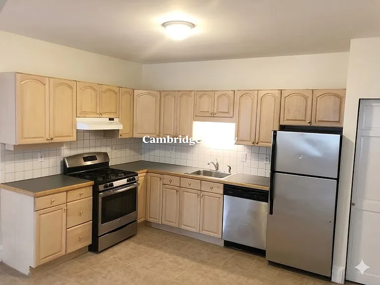 74 Gore St #1T — Photo 1