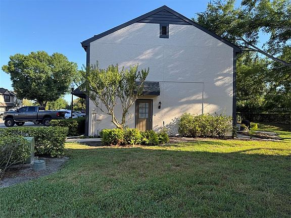 4th image of 16573 BRIGADOON DRIVE