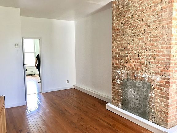 4th image of 1109 Dekalb Ave APT 3R