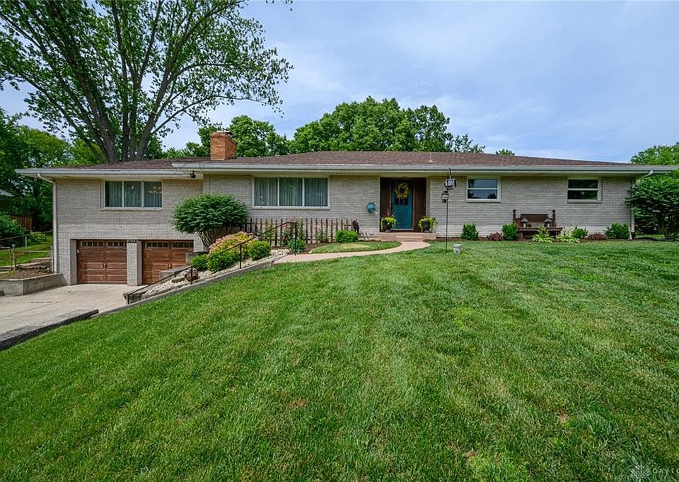 1st image of 2790 Woodmont Dr