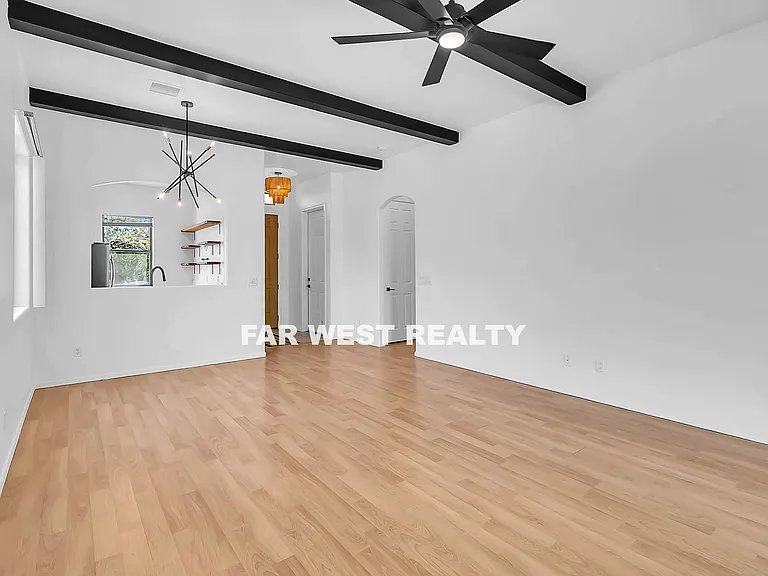5251 N Celestine Ct — Photo 10