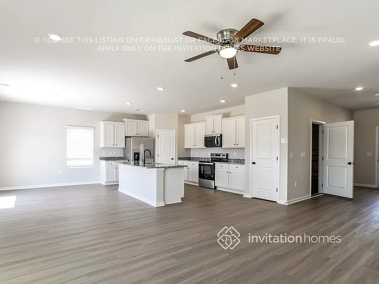 3347 Fox Hall Dr — Photo 4