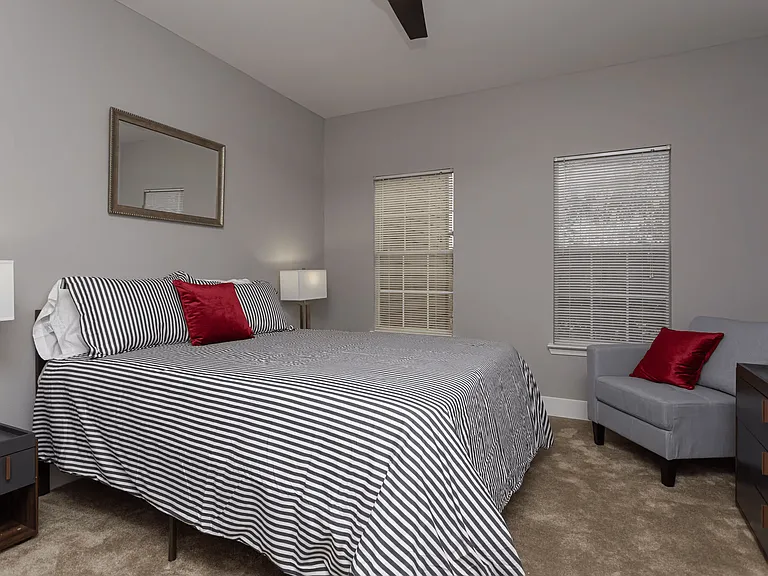 Elora Place Apartments — Photo 16