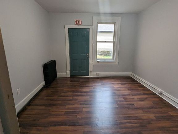 5th image of 418 11th St APT 3