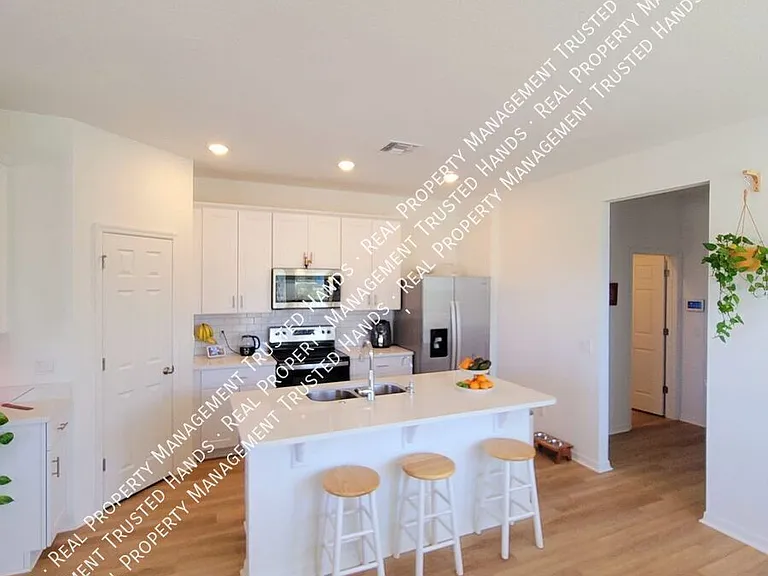 4692 Homestead Trl — Photo 7