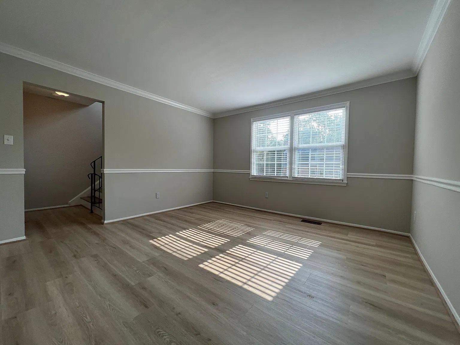 3 bed, 2.5 bath, 1218 sqft, $2,850 — Photo 3
