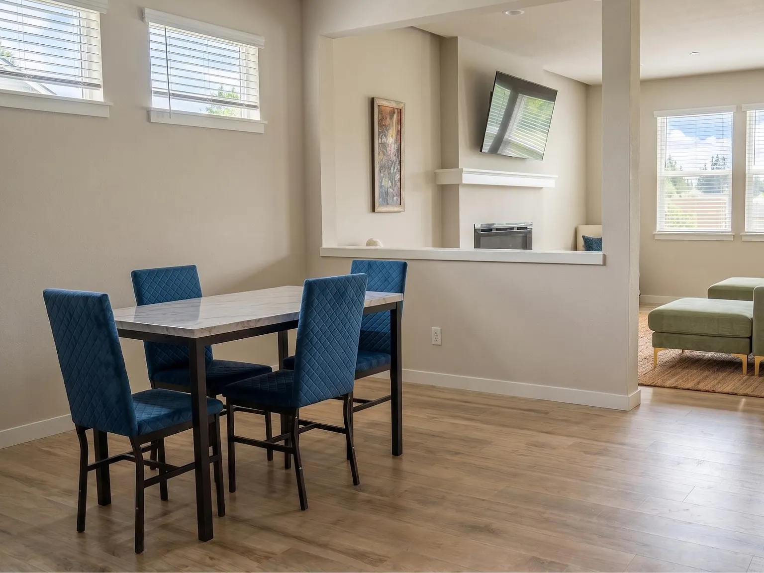 4 bed, 3.0 bath, 3058 sqft, $1,287 — Photo 3