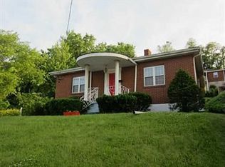 133 Pennsylvania Ave, Charleroi, PA