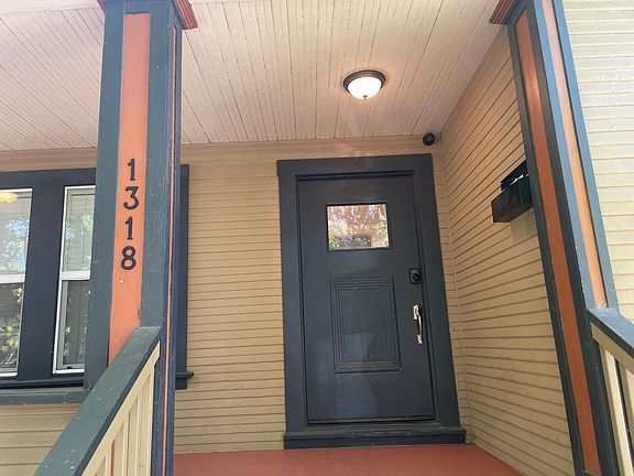 3rd image of 1318 Salem St #1