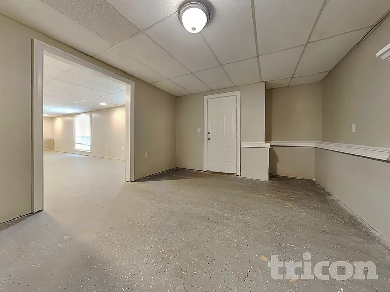 4050 Monarch Dr — Photo 15
