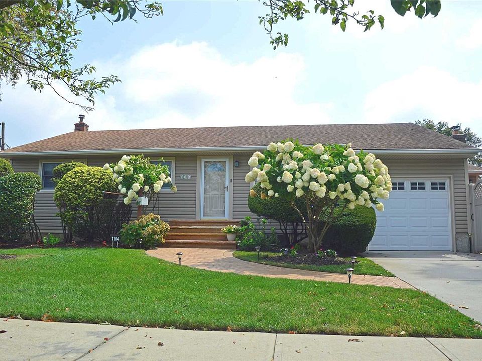 1st image of 1104 N New York Dr