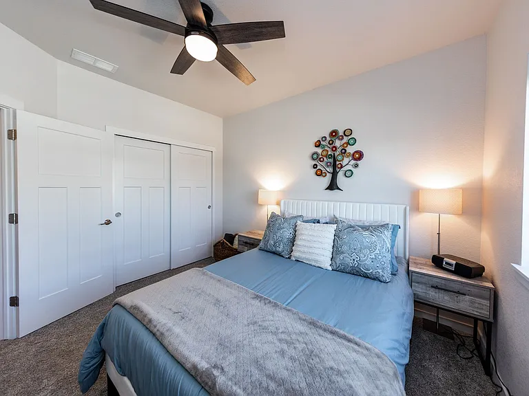 5738 Villa Lorenzo Dr — Photo 36