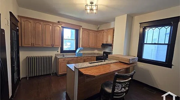 5 bed, 2878 sqft, $2,600 — Photo 3