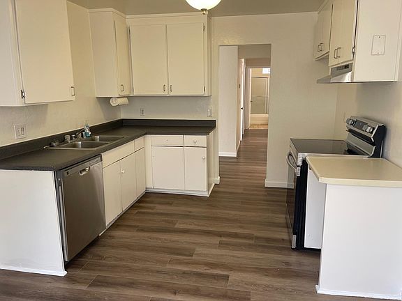 2nd image of 1270 Alderwood Way
