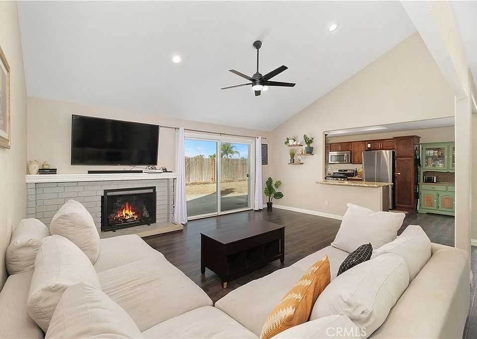 1st image of 42651 San Julian Pl