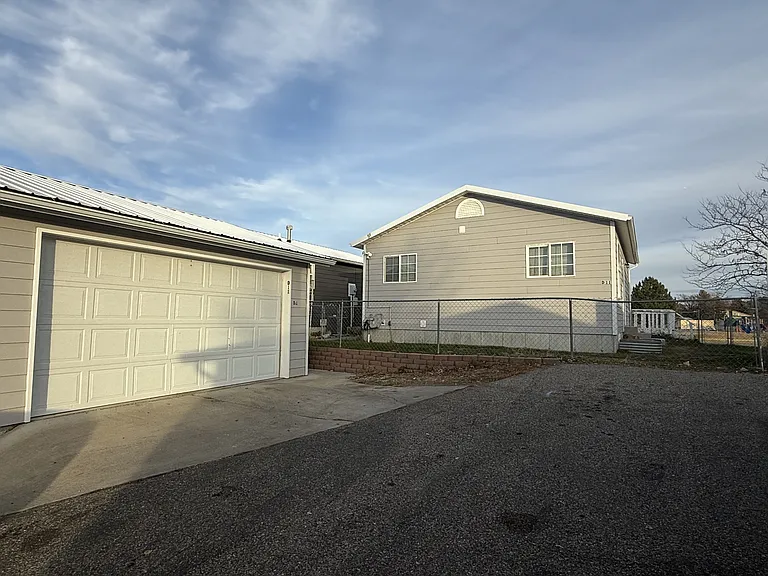 3390 Canyon Dr #D11 — Photo 2