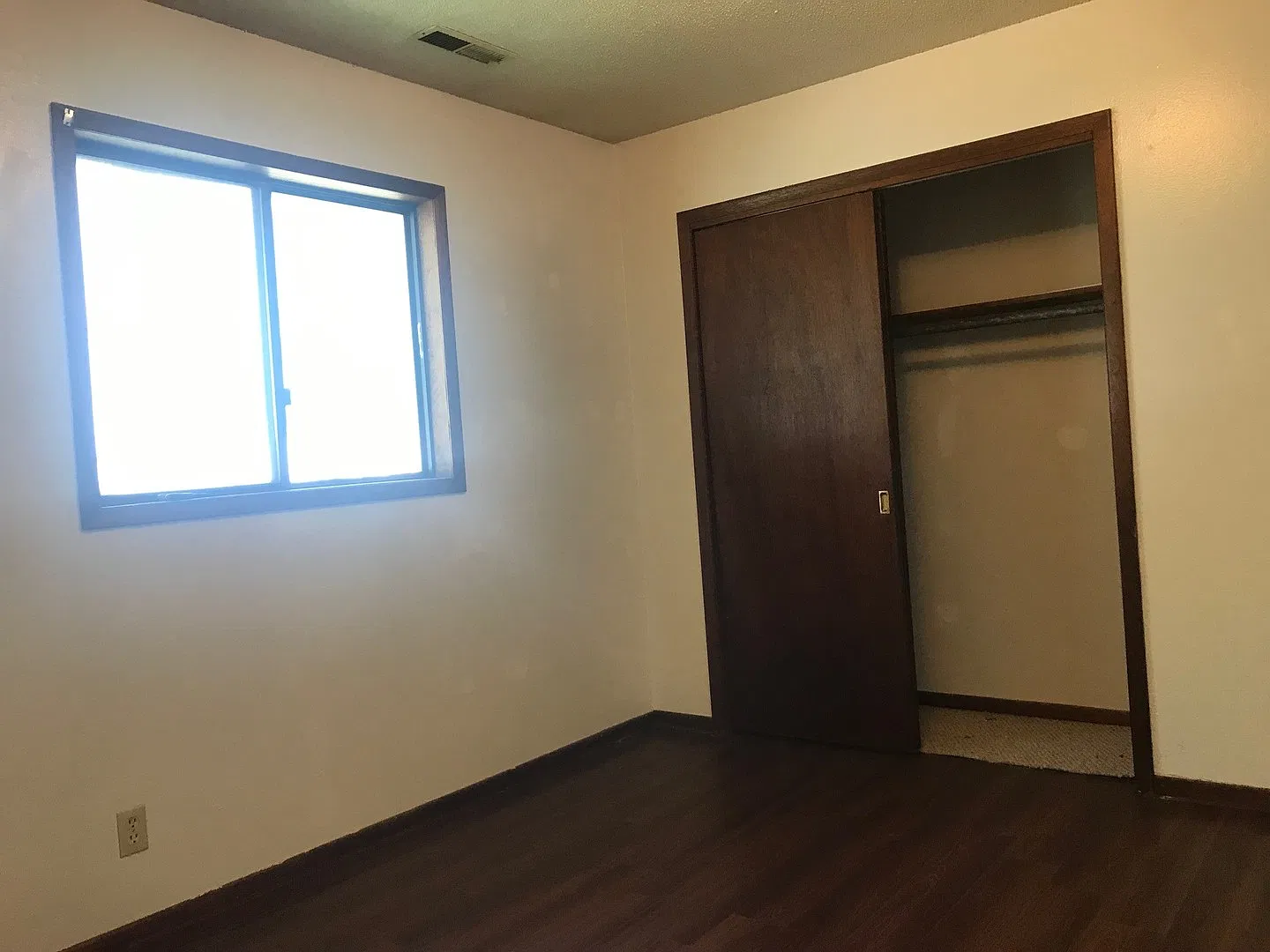 -606 Cedar St — Photo 3