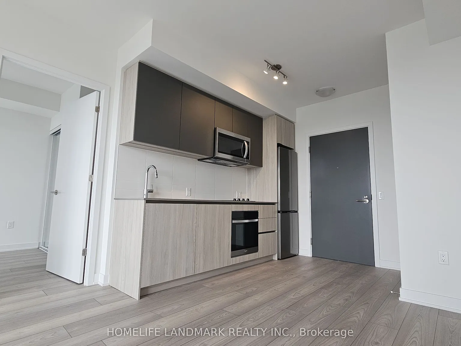2 bed, $2,700 — Photo 4