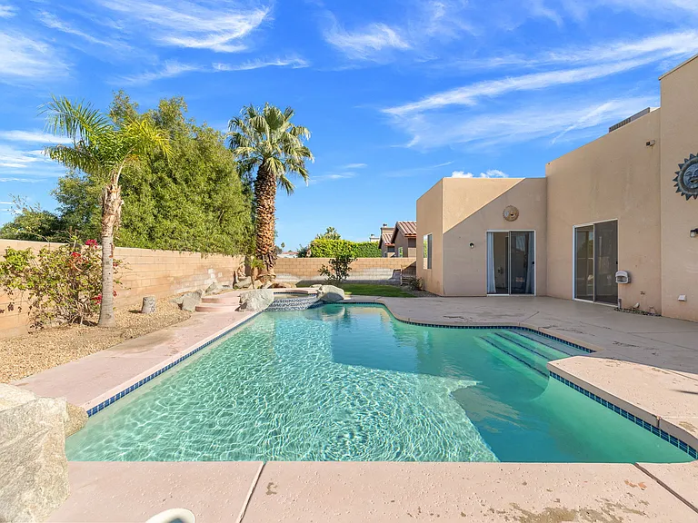 18 Tucson Cir — Photo 37