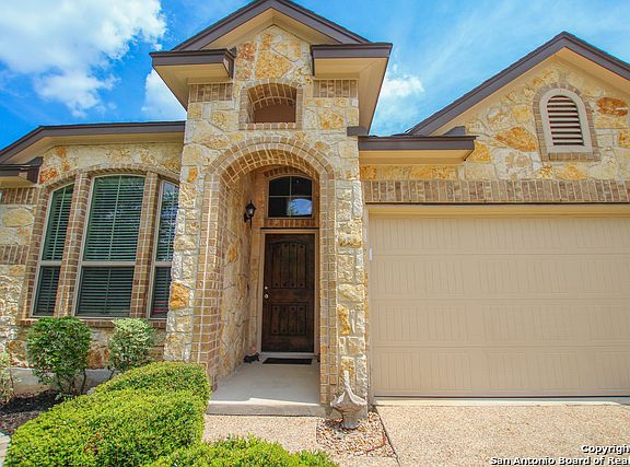 2nd image of 1207 Legacy Dr