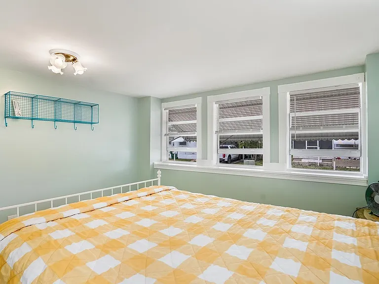1680 SW 84th Ave — Photo 24