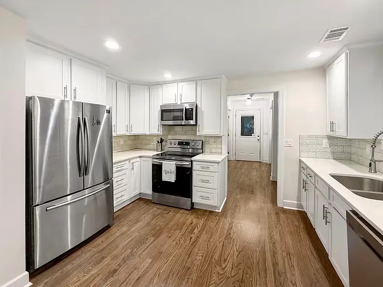 437 Griffin St NW — Photo 5