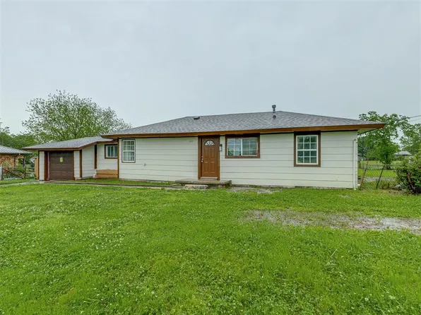 911 N Rangeline St, Tecumseh, OK 74873