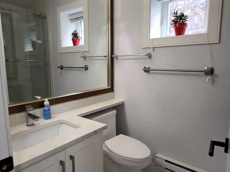 3771 Frances St #BASEMENT — Photo 5