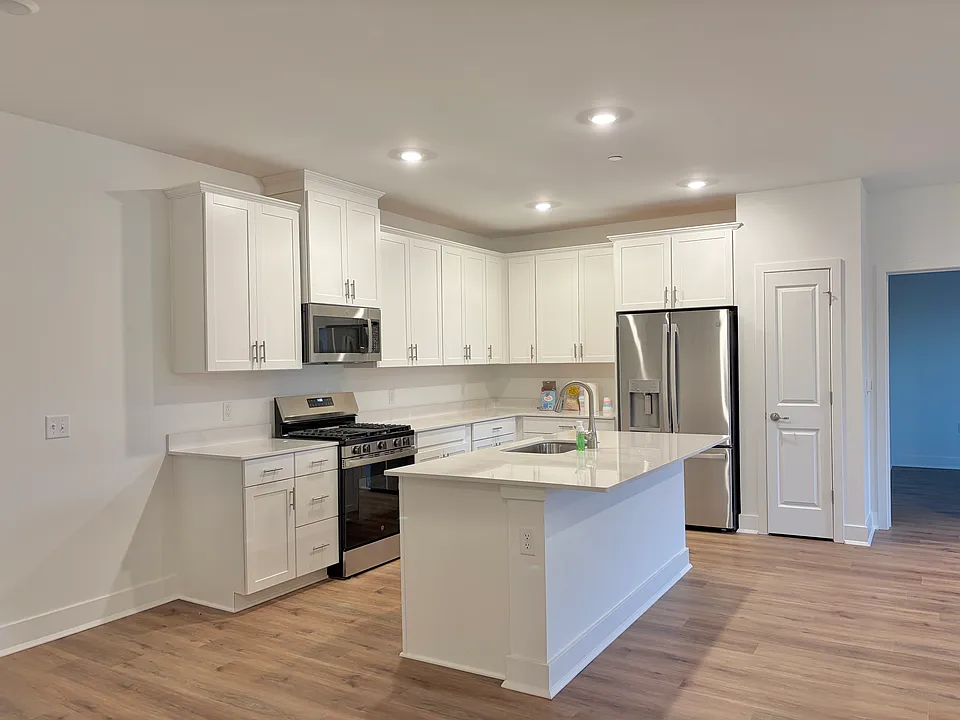 2206 Jacob Francis Way