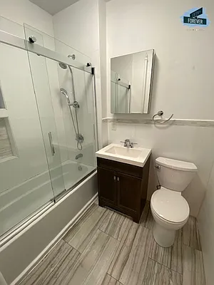 Rented by Fifth & Forever LLC | media 9